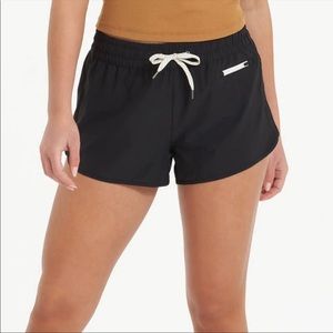 Vuori Clementine Short - Black, Sz Small
